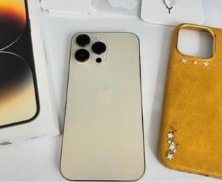 iPhone 14 Pro Max Oro