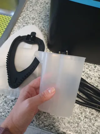 Centro planchado vertical Rowenta + cepillo