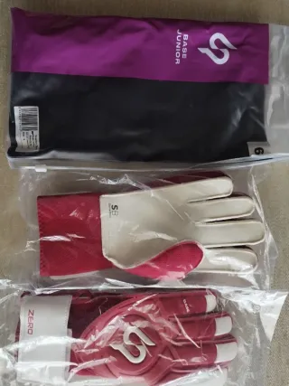 Guantes de portero SP y Camiseta térmica PROTEK