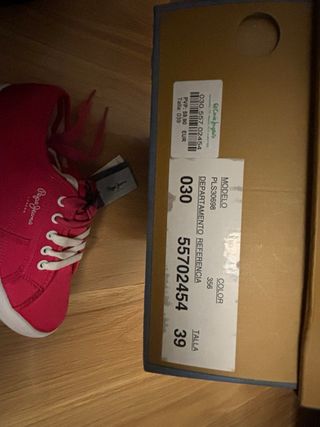 Zapatillas Pepe Jeans de raso Fucsia Talla 39.