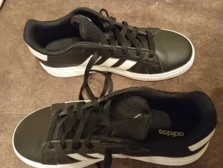 Zapatillas Adidas con cordones niño 36 1/3