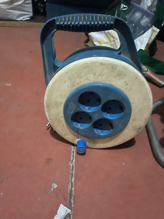 Enrollacables y alargadores