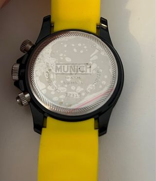 Reloj Munich Deportivo Negro y Amarillo