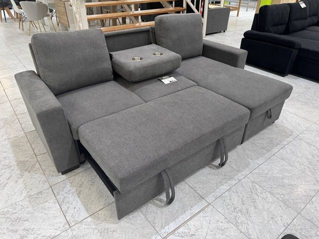 Chaise Longue Gris. Cama y Arcón. A Estrenar