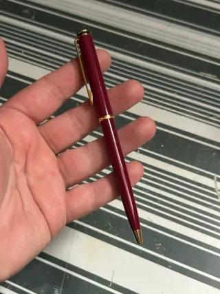 Bolígrafo Waterman con estuche