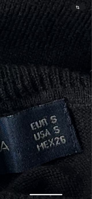 Jersey cuello alto negro