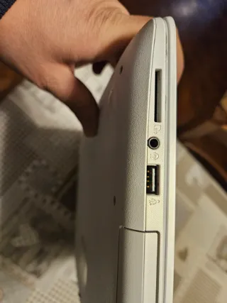 ASUS F556UJ Bianco Lucido intel i7