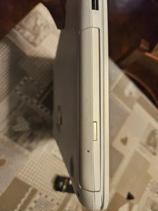 ASUS F556UJ Bianco Lucido intel i7