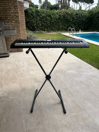 Soporte X para teclado/piano