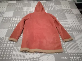 Abrigo con capucha mujer