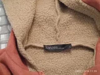 Abrigo con capucha mujer