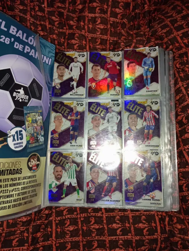 Álbum Megacracks 2025/26 Panini