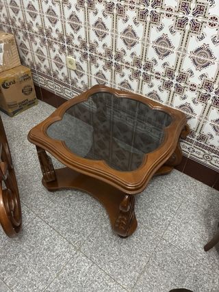 Mesa de centro de madera y cristal