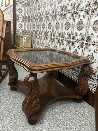 Mesa de centro de madera y cristal
