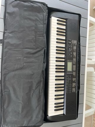 Teclado Casio CTK-1150 con funda