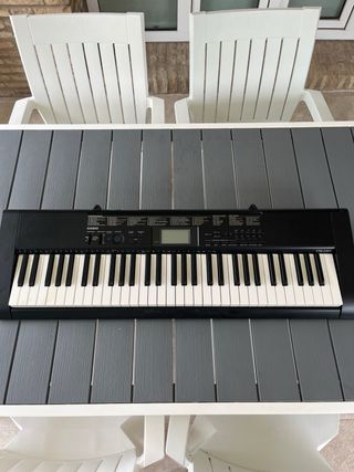 Teclado Casio CTK-1150 con funda