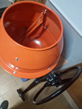 Hormigonera 140L 550W Nueva