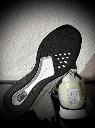 Nike Air Zoom Mariah Flyknit Racer 42.5