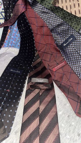 Lote de 16 Corbatas de Marca