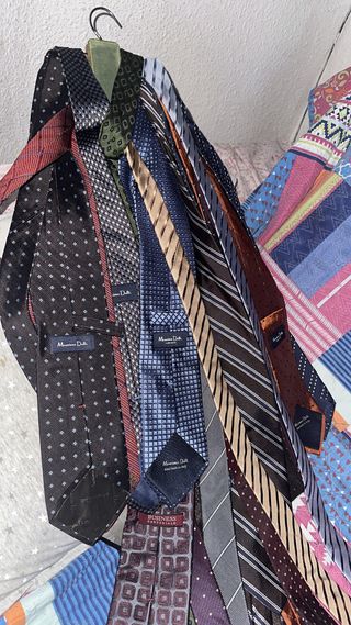 Lote de 16 Corbatas de Marca