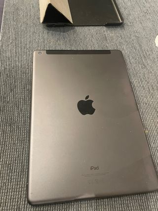 iPad 7ª Gen 128GB WiFi + Cellular Gris