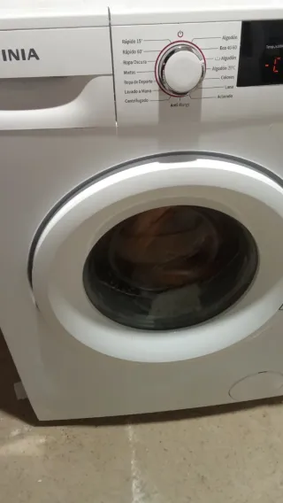 Lavadora Winia 6kg 1000rpm