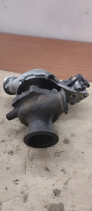 Turbocompresor BMW 2.0 d. 8570082
