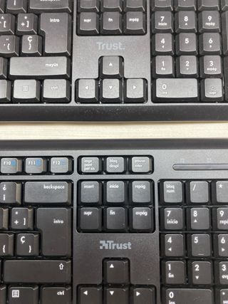 Teclados Trust Negros