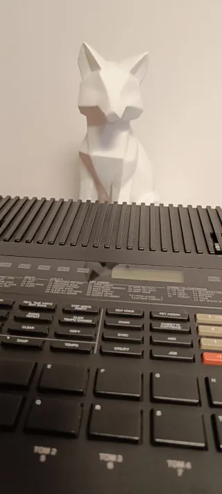 Vendo o cambio Yamaha RX-5 Caja de Ritmos