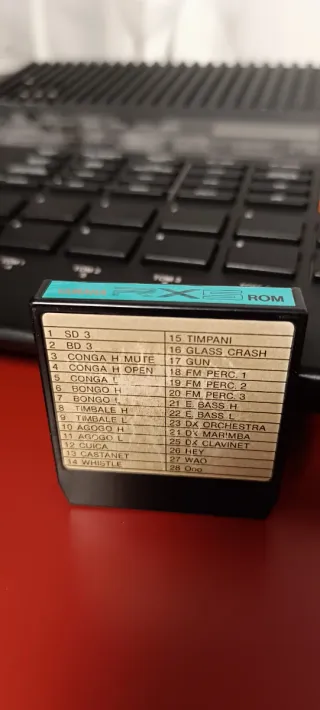 Vendo o cambio Yamaha RX-5 Caja de Ritmos