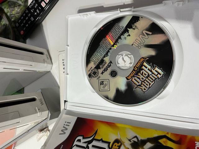 Pack guitarra wii, Guitar Hero y Rock band 2