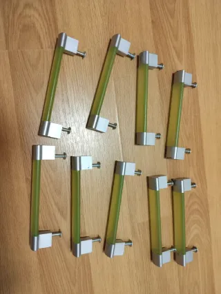 Set di 9 maniglie per mobili per camerette