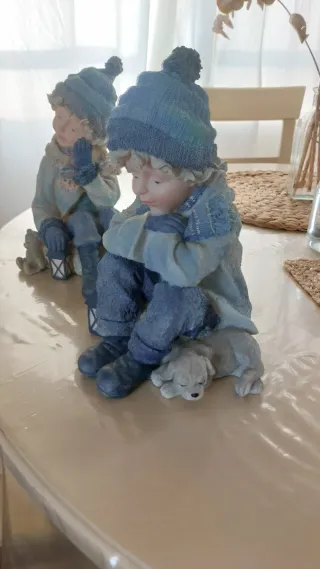 Pareja Figuras Niños Invierno