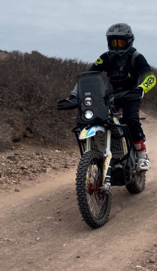 AJP PR7 EXTREME 2024 2400 kms NUEVA