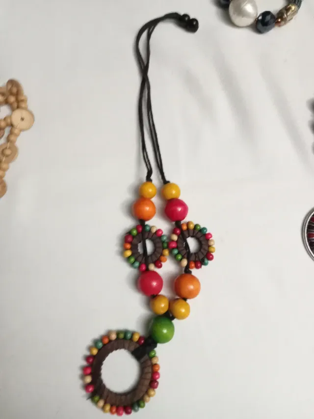 Collares de bisutería