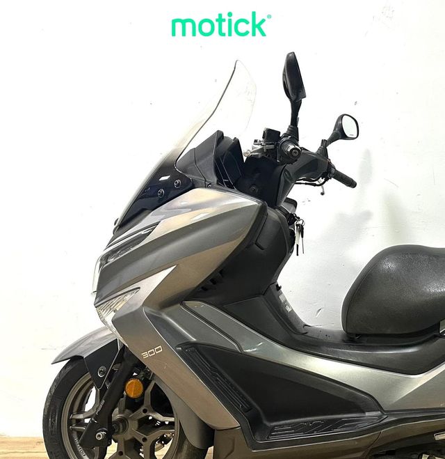 KYMCO GRAND DINK 300