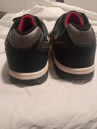 Tenis Kangaroos con ruedas