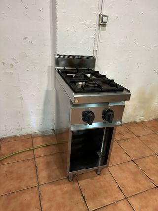 Cocina industrial Berto's 2 fogones