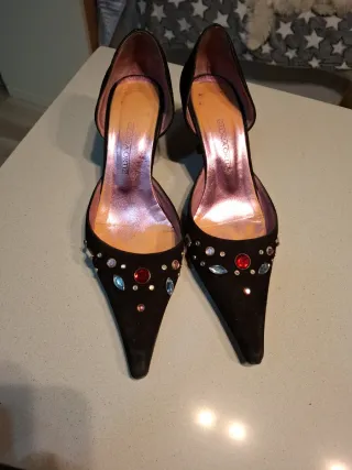 Zapatos Gloria Ortiz Negros con Pedrería