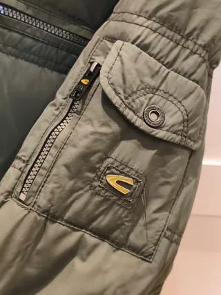 Parka marca CAMEL ACTIVE.