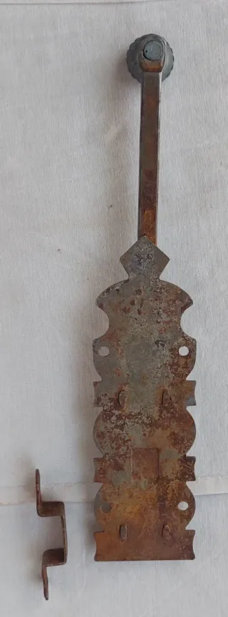 Pasador antiguo para puertas/ventanas