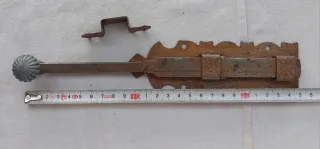 Pasador antiguo para puertas/ventanas