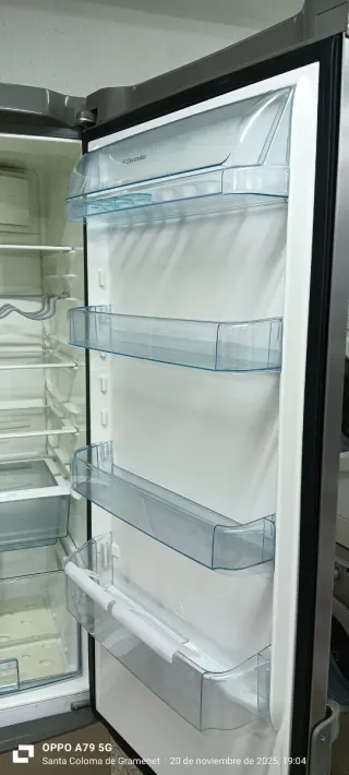 NEVERA COMBI ELECTROLUX NO FROST ENERGÍA A+
