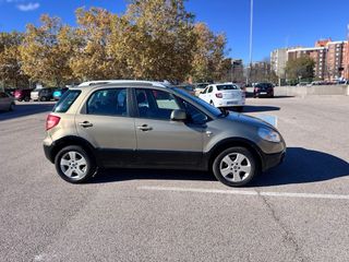 FIAT SEDICI 1.9 JTD 120CV 4x4 – 2007 – Distintivo