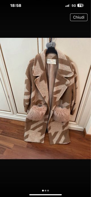 Cappotto Elisabetta Panerei tasche pelliccia