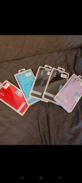 Lote cabalgata,casi 100 fundas para móvil