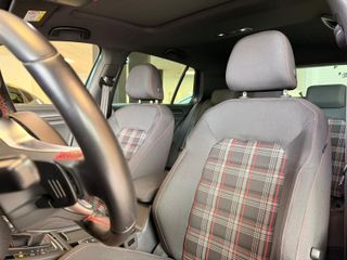 Volkswagen Golf GTI Perf. Nacional