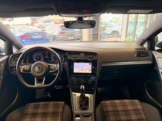 Volkswagen Golf GTI Perf. Nacional