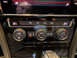 Volkswagen Golf GTI Perf. Nacional