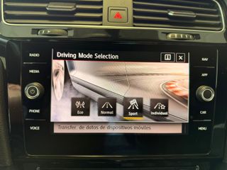 Volkswagen Golf GTI Perf. Nacional